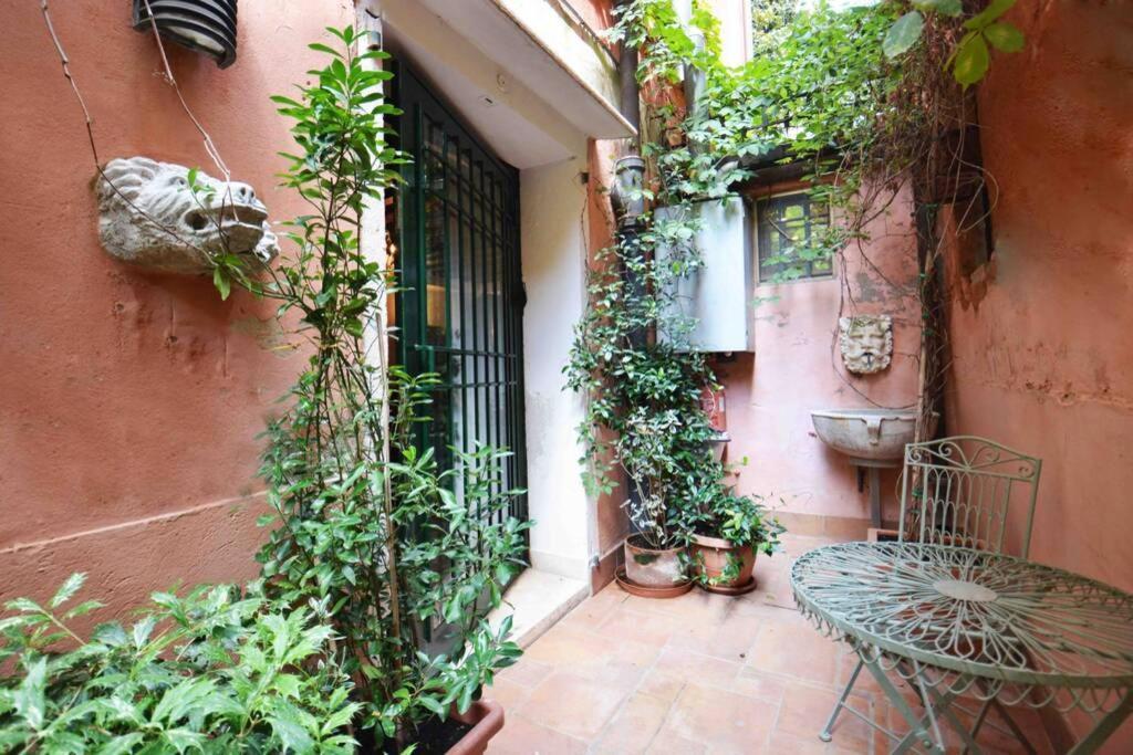 Zattere Cottage next to Guggenheim Venedig Exterior foto